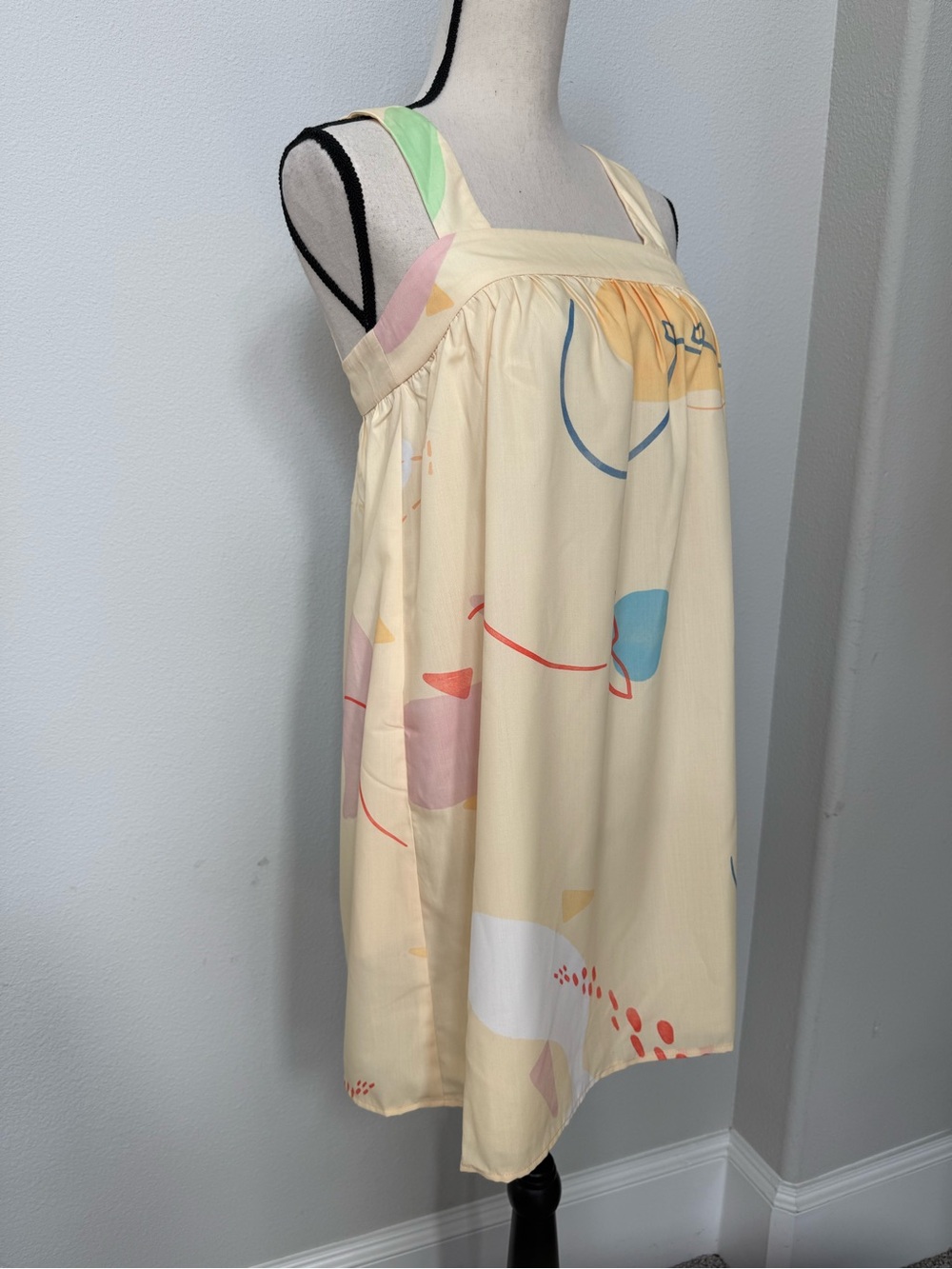 Love, Bonito NEW Abstract-Print Mini Sundress with Colorful Accents - Picture 3 of 12